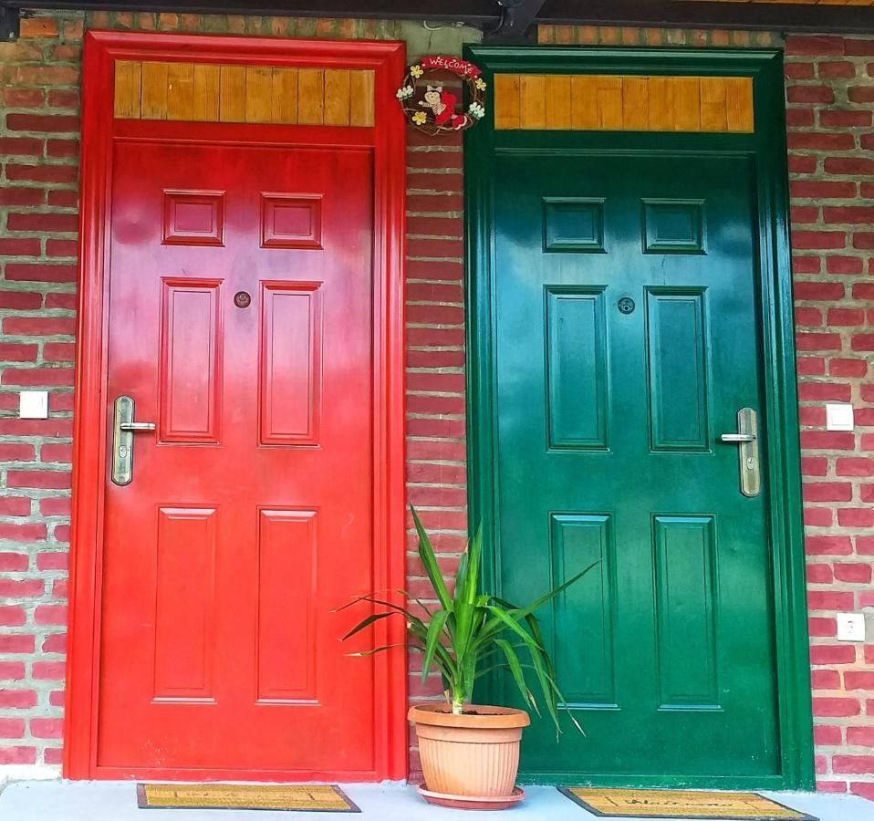 Country House Lozanjska Terasa Guest House Bagian luar foto